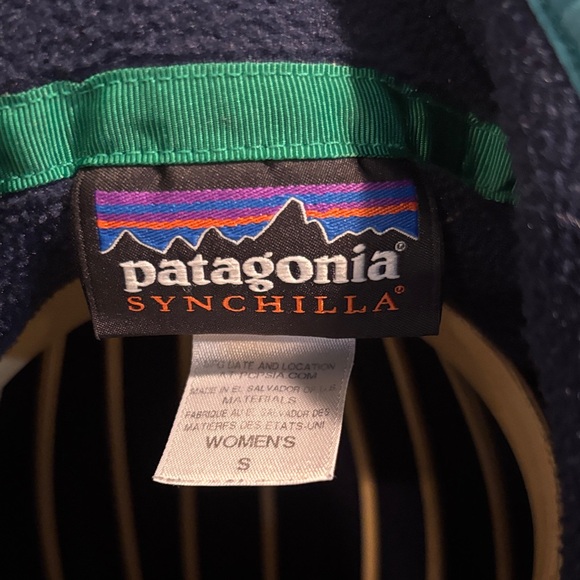 Patagonia Navy and Teal Fleece Jacket - Picture 3 of 3